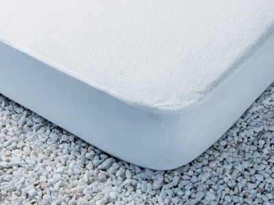 Cómo elegir una funda protectora perfecta para tu colchón o almohada
